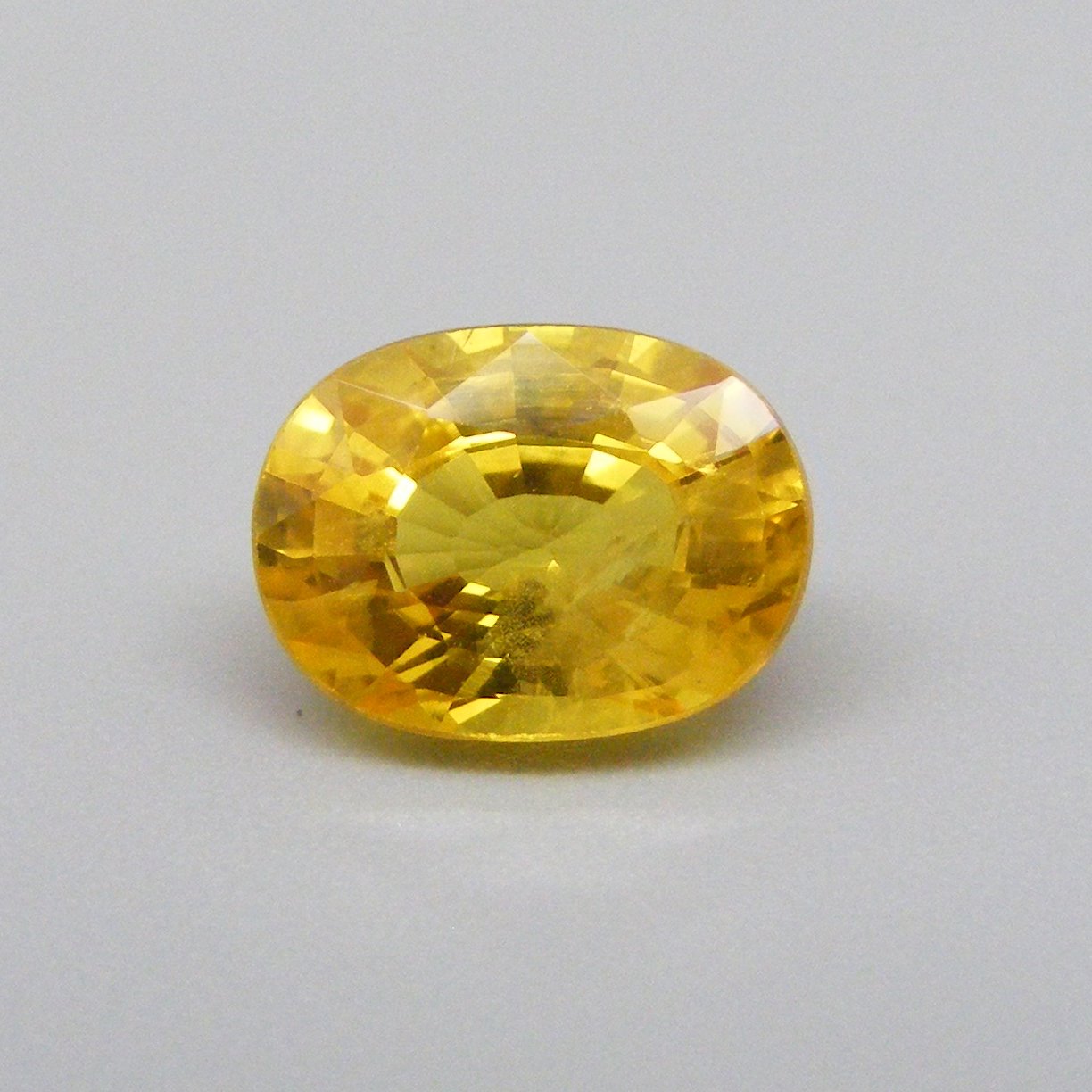 Yellow Sapphire ( Bangkok )