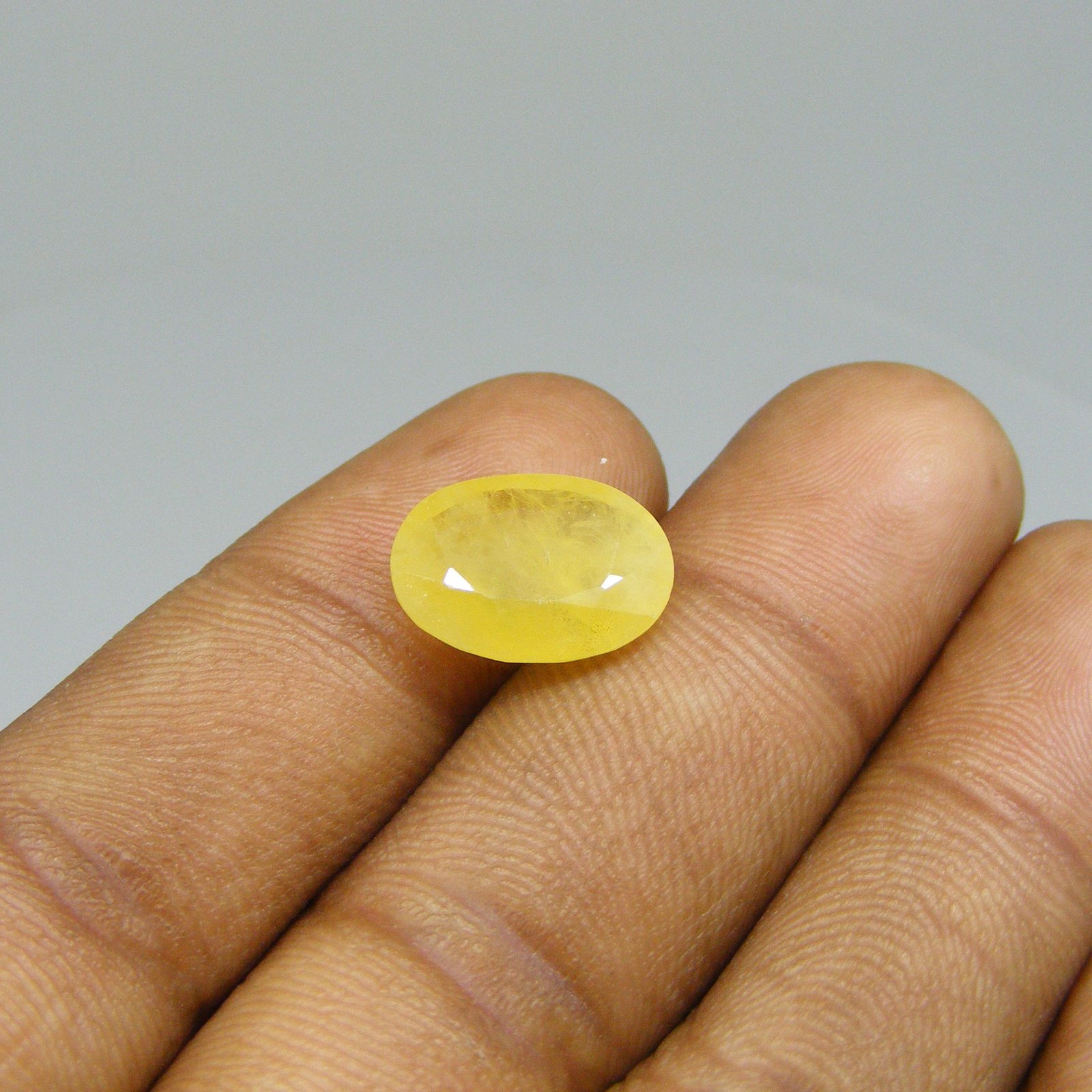 Natural bangkok Yellow Sappire