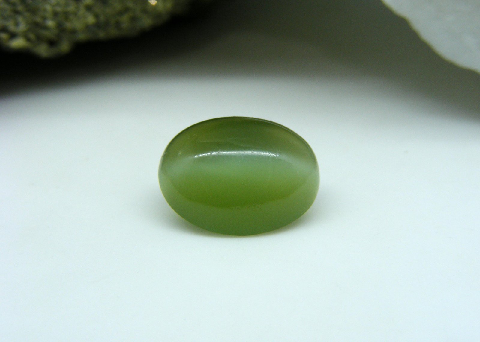 Natural Nephrite Jade Cat’s Eye