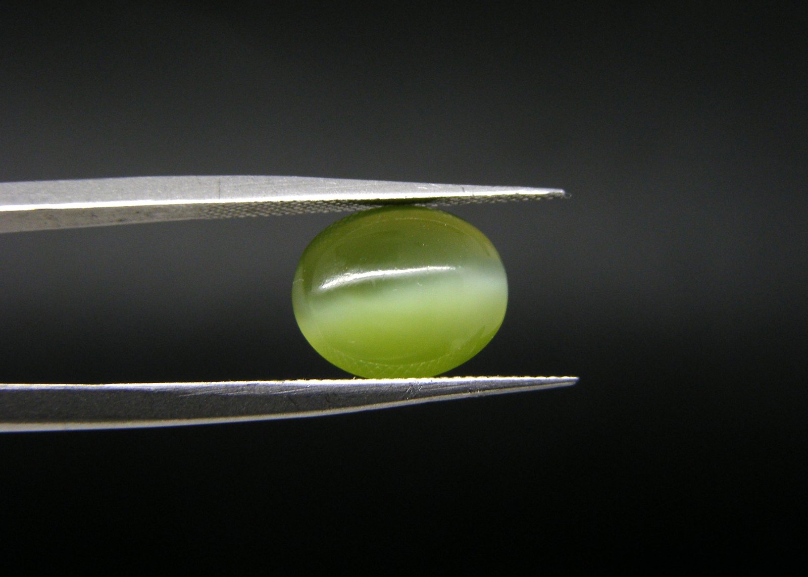 Natural Nephrite Jade Cat’s Eye