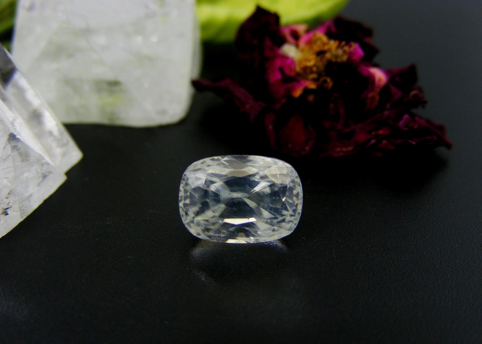 Natural Colorless White Zircon 7.35 Cts