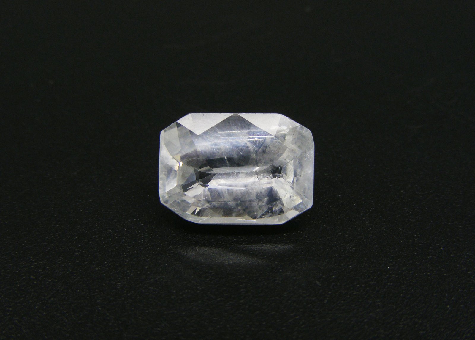 Natural white Sapphire